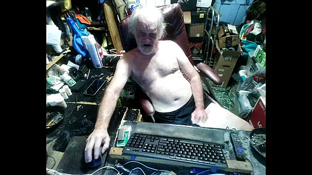 russtee online show from January 15, 7:38 pm