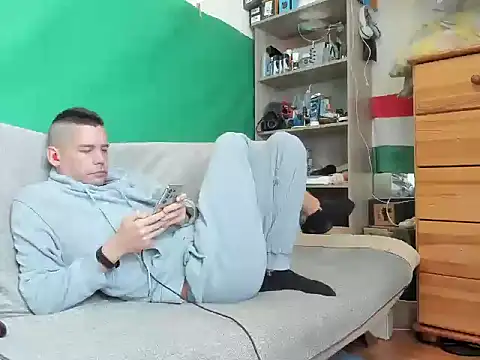 viraglaci18xh online show from October 31, 11:24 am