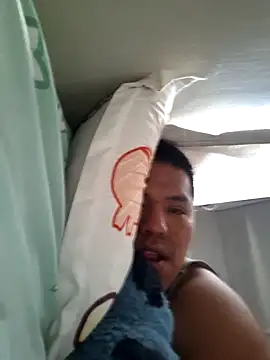 juliopantoja online show from February 25, 2:07 pm