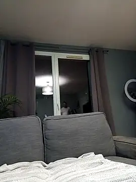 tom sauwer online show from April 24, 11:18 pm