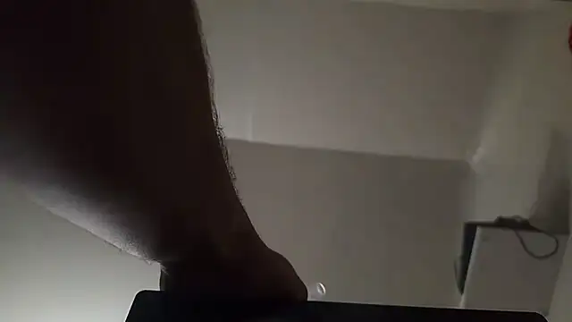 UncutHammer69 online show from October 17, 10:30 am