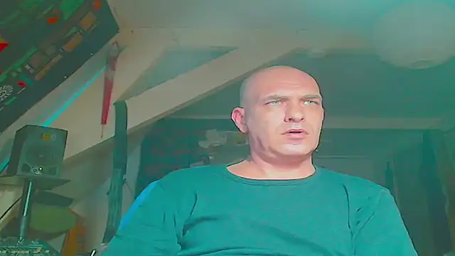 maxhard77 online show from May 16, 3:26 am