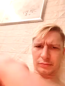 twinksbadboyhot online show from March 3, 11:34 pm