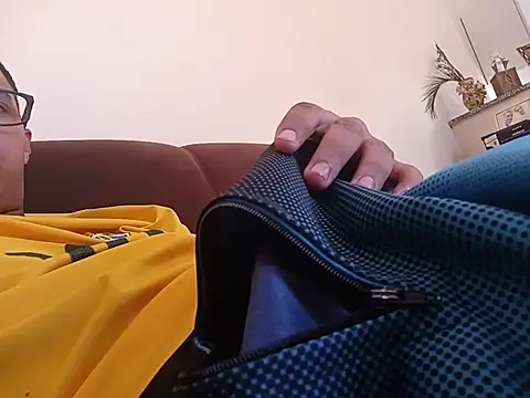 David901230 online show from April 22, 5:40 pm