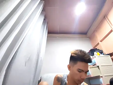 MrGOLDENBOY online show from July 11, 4:09 pm
