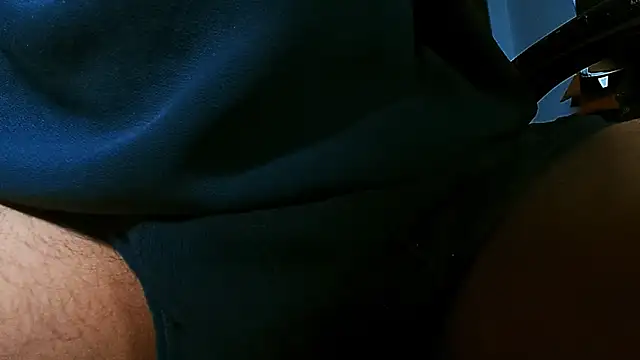 m9nster  online show from April 2, 12:30 am