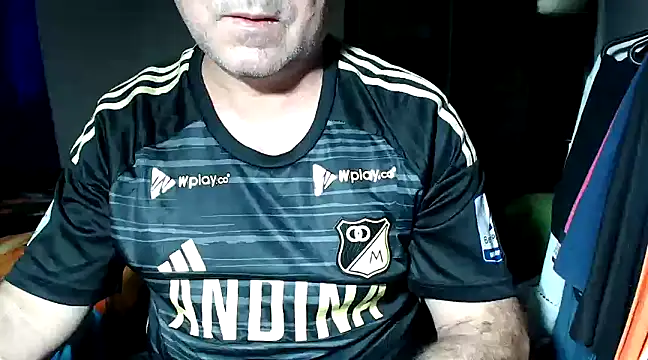 Snapshot of ferdinad20 chatting on January 24, 2:41 pm ferdinad20 online show from January 24, 2:41 pm