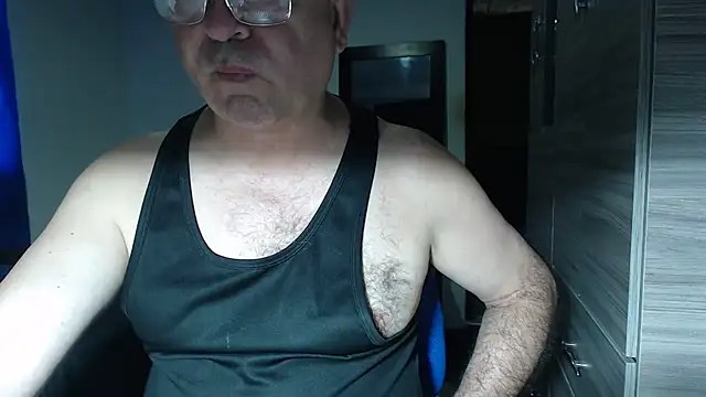 Snapshot of ferdinad20 chatting on September 15, 1:56 pm ferdinad20 online show from September 15, 1:56 pm