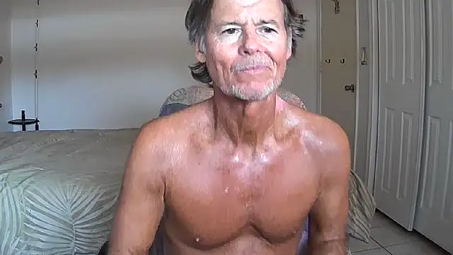 nakeedcowboi65 online show from April 2, 9:11 pm