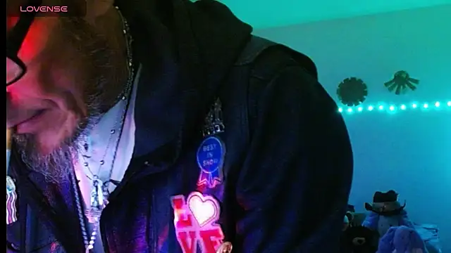 Snapshot of mycock2474u chatting on March 15, 2:14 am mycock2474u online show from March 15, 2:14 am