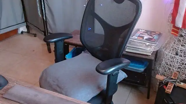 Snapshot of mycock2474u chatting on January 27, 2:35 pm mycock2474u online show from January 27, 2:35 pm