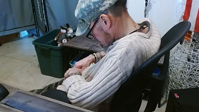 Snapshot of mycock2474u chatting on January 30, 3:29 pm mycock2474u online show from January 30, 3:29 pm