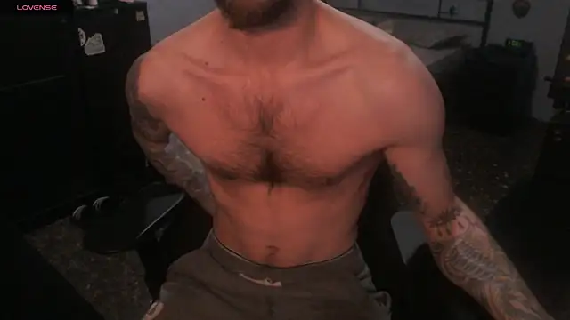 SexxxyLouis online show from December 20, 12:01 pm