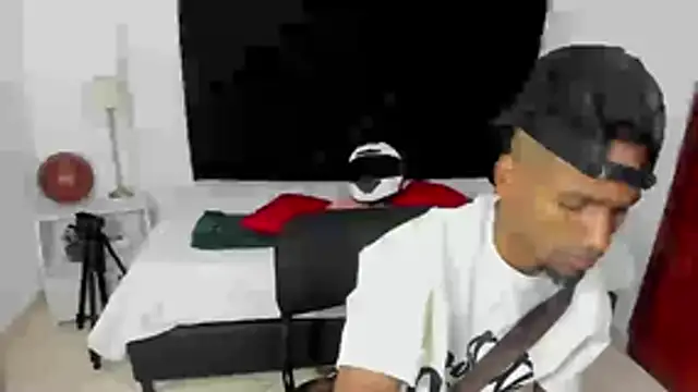 anhtony wayans online show from October 18, 12:04 am