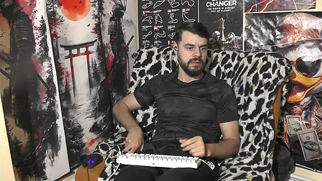 00george online show from February 12, 5:30 pm