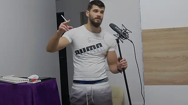 MauroTwin online show from February 8, 4:57 pm