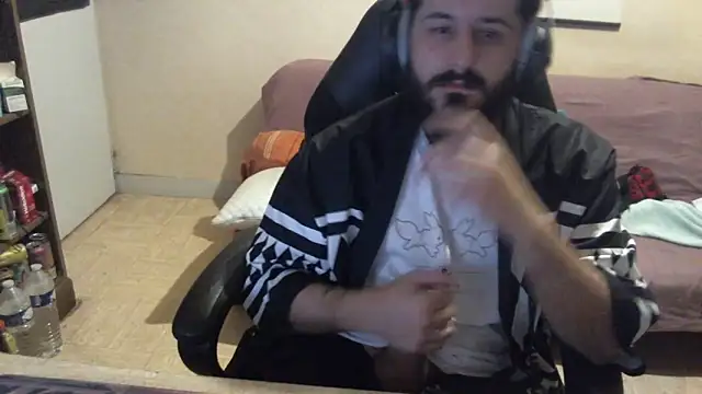 kevinmillas online show from March 19, 7:39 pm