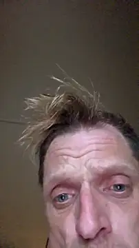 Snapshot of Svenslut chatting on October 19, 8:45 pm Svenslut online show from October 19, 8:45 pm