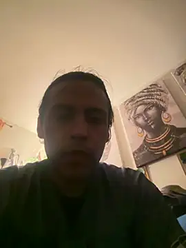 Yesain1995 online show from February 9, 3:05 pm