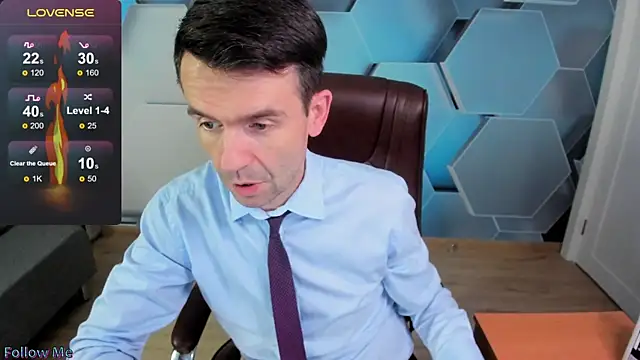 SteveTiger online show from December 4, 1:51 pm