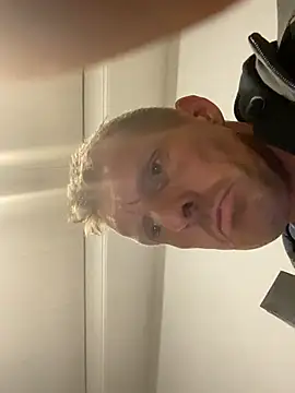 Goldmedall online show from March 23, 7:09 pm