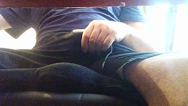 Snapshot of opreatiby chatting on October 9, 1:05 pm opreatiby online show from October 9, 1:05 pm