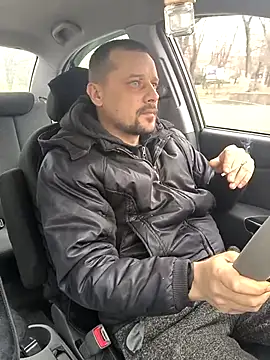 DanielOhCool online show from March 18, 8:50 am