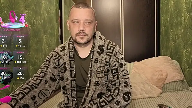 DanielOhCool online show from November 3, 6:28 am