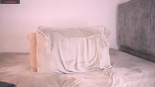 aydan hw online show from April 16, 8:09 pm