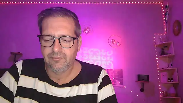 matrikes1 online show from October 31, 7:50 pm