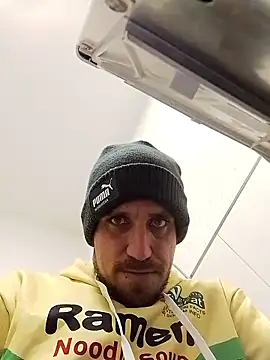 Codymc89 online show from January 15, 9:06 pm