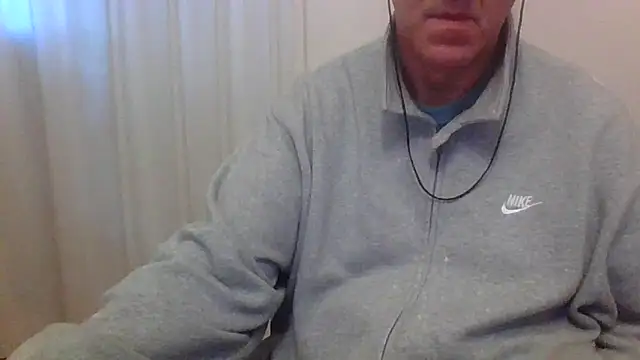 ANONIMO7735 online show from April 19, 4:56 am