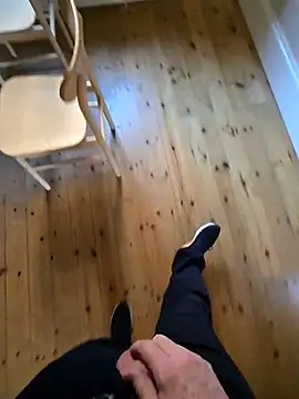 theSecretBallerino online show from November 21, 10:47 am