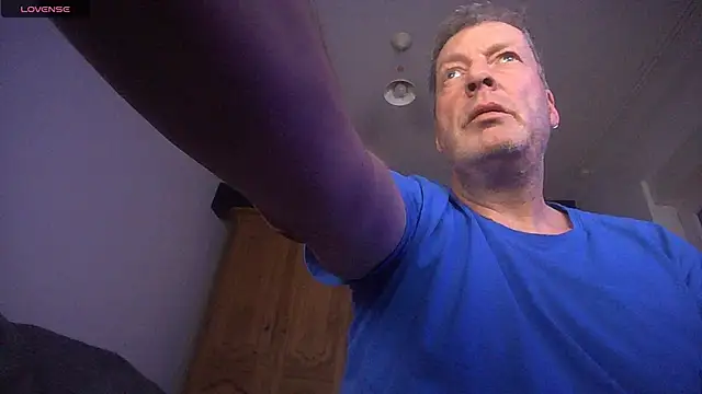 iliebetights online show from November 21, 8:52 pm