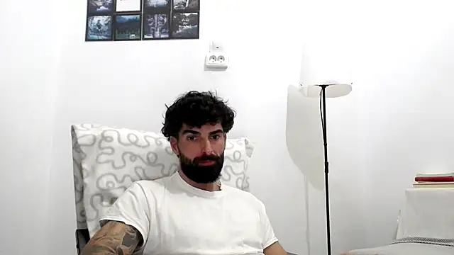 Verycutex online show from March 6, 4:15 pm