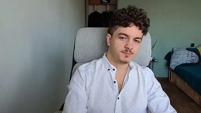 Remy Miles online show from January 18, 7:54 am