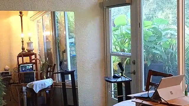 eliberator1777 online show from October 2, 9:19 pm