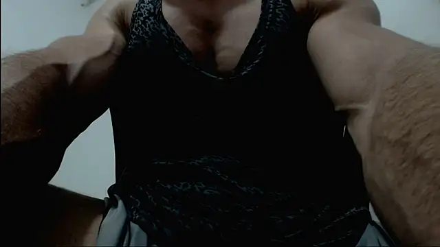 sexy fit guy on cam online show from February 19, 9:17 am