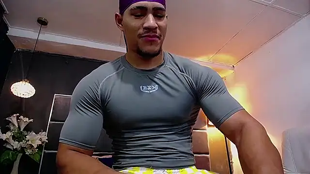 Snapshot of teddyfit19cm chatting on October 2, 1:48 pm teddyfit19cm online show from October 2, 1:48 pm