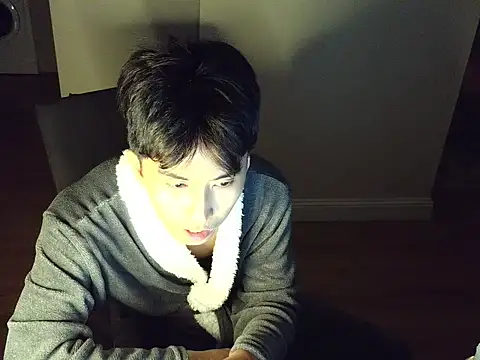 mierllanos online show from November 25, 5:37 pm