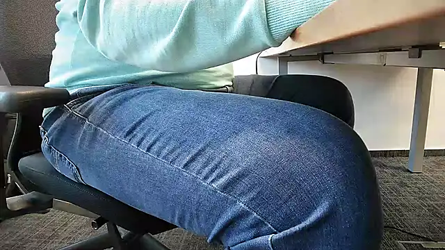 69bezfleku online show from December 16, 7:26 am