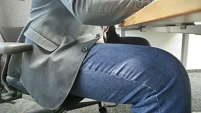 69bezfleku online show from January 8, 7:34 am