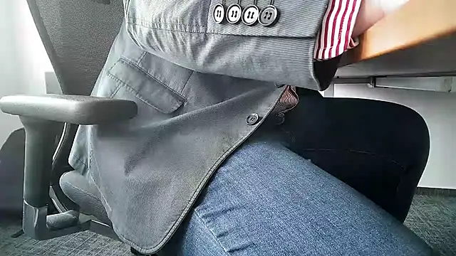 69bezfleku online show from March 11, 1:34 pm