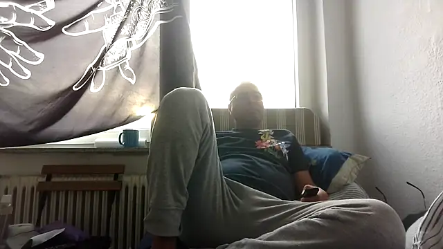 Azad64 online show from November 12, 2:23 pm