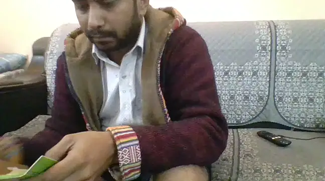 Snapshot of redvelvet_4 chatting on December 13, 6:31 am redvelvet 4 online show from December 13, 6:31 am