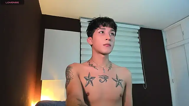 tom Howard online show from April 14, 1:17 am