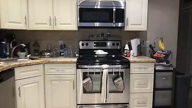 BigGuyMuscle online show from February 3, 6:39 pm