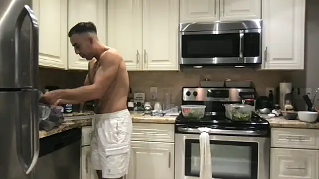 BigGuyMuscle online show from November 20, 3:06 am