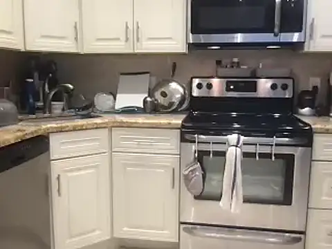 BigGuyMuscle online show from January 4, 2:04 pm