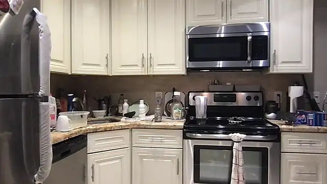 BigGuyMuscle online show from February 15, 9:01 pm